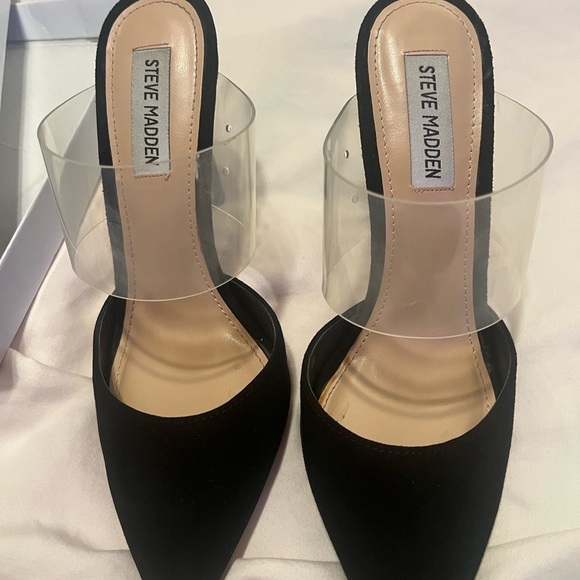 Steve Madden Daydream Black Suede Footwear - Picture 2 of 13